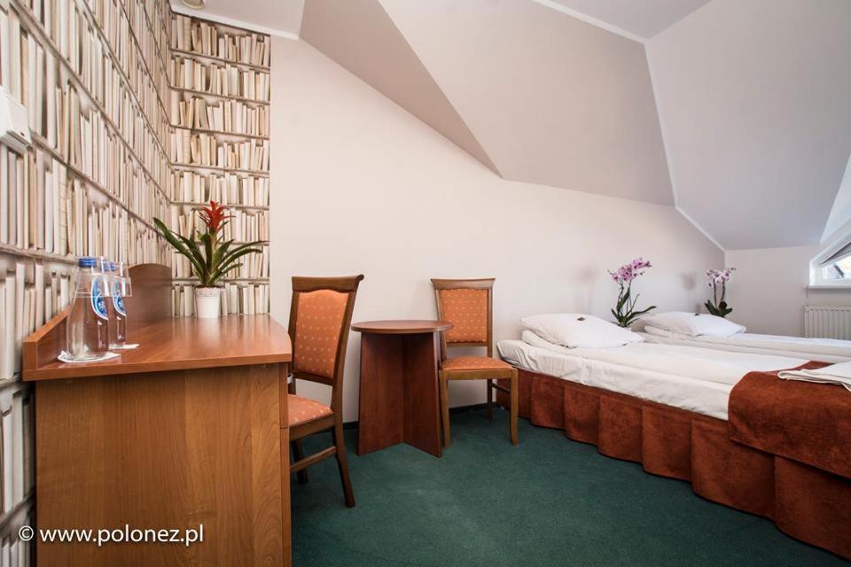Polonez W Rymaniu Hotel Phòng bức ảnh